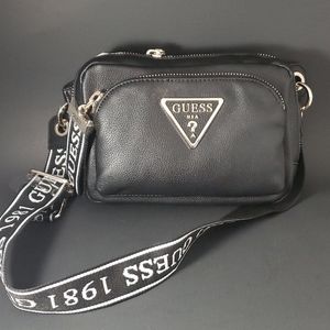 Guess Belt Bag *NEVER USED